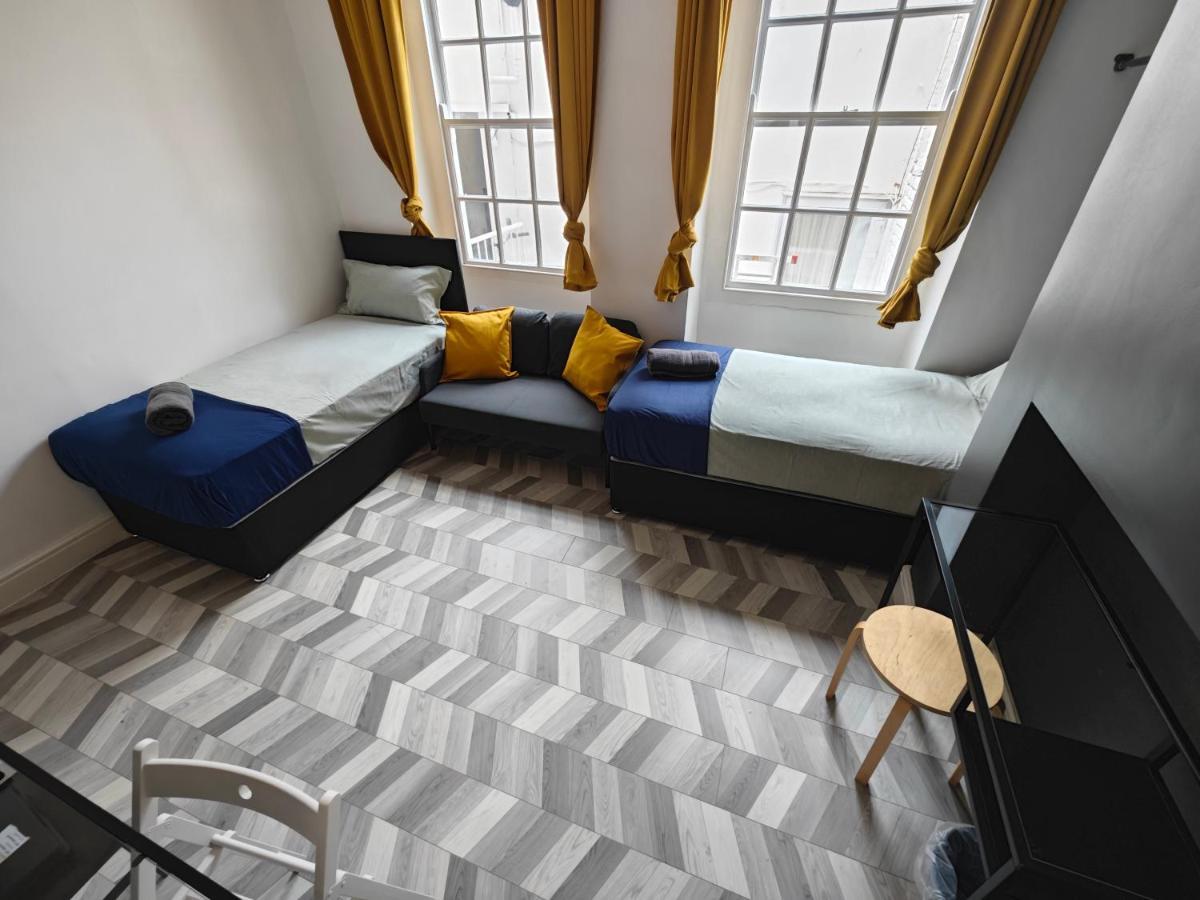 2 Bedroom 2 Bathroom Apartment In Old St - Shoreditch - Zone 1 London Exterior photo