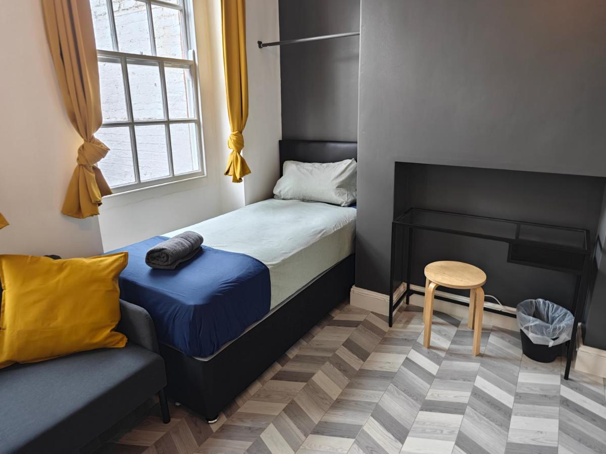 2 Bedroom 2 Bathroom Apartment In Old St - Shoreditch - Zone 1 London Exterior photo