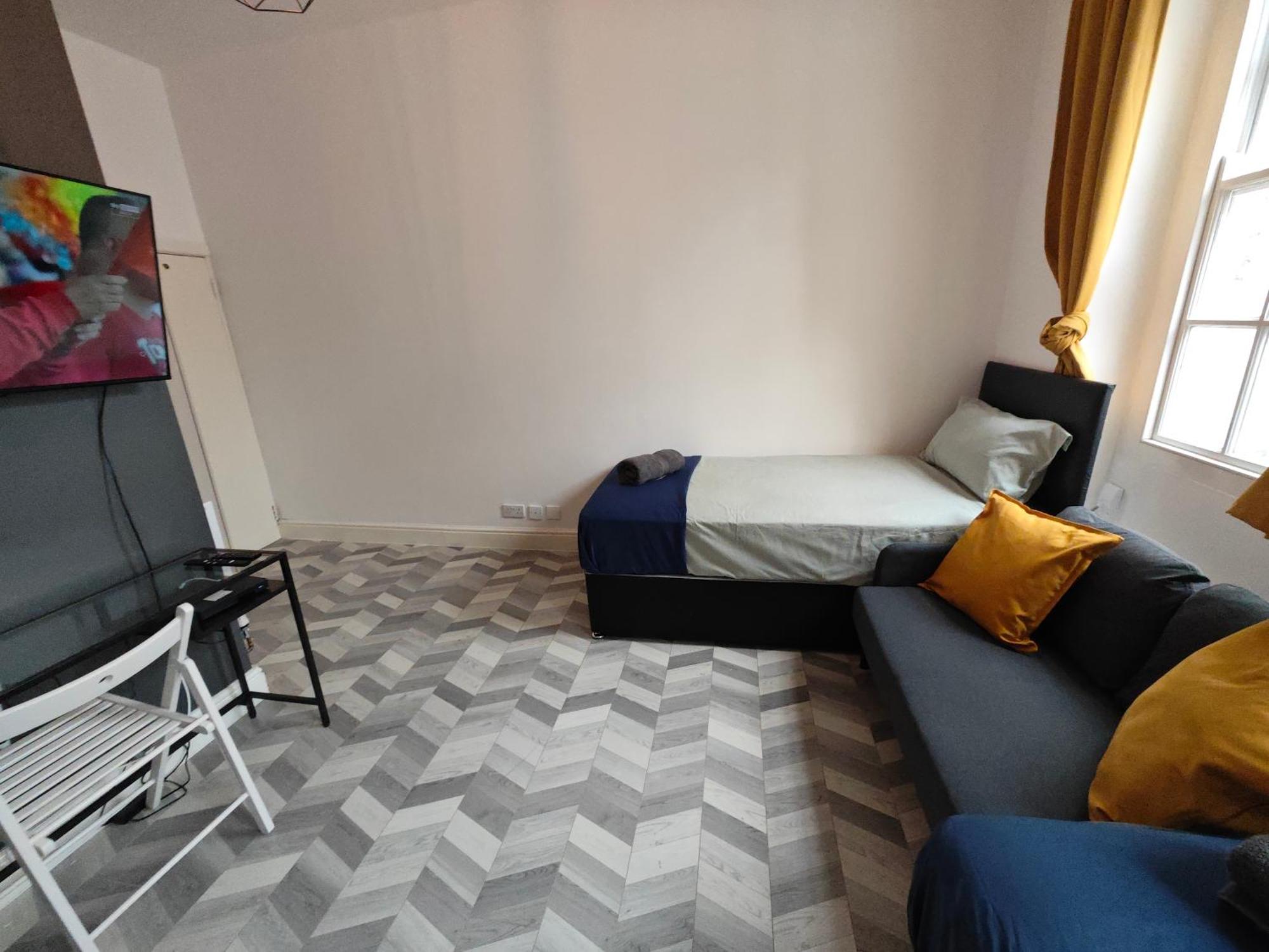2 Bedroom 2 Bathroom Apartment In Old St - Shoreditch - Zone 1 London Exterior photo