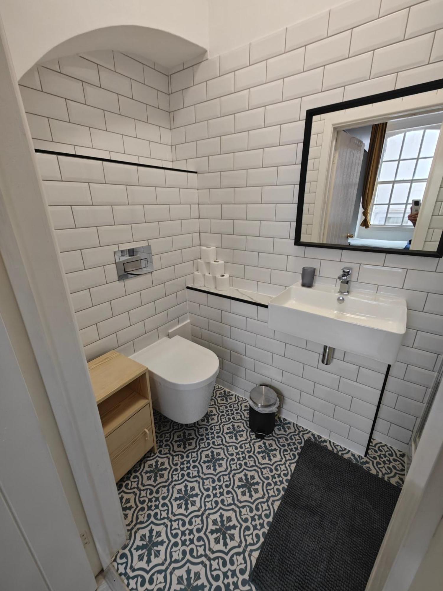 2 Bedroom 2 Bathroom Apartment In Old St - Shoreditch - Zone 1 London Exterior photo